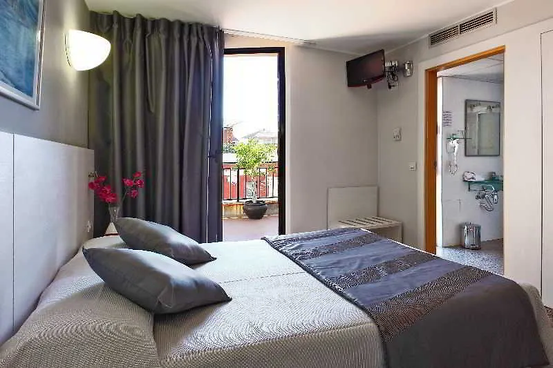 Hotel Nuevo Triunfo Barselona