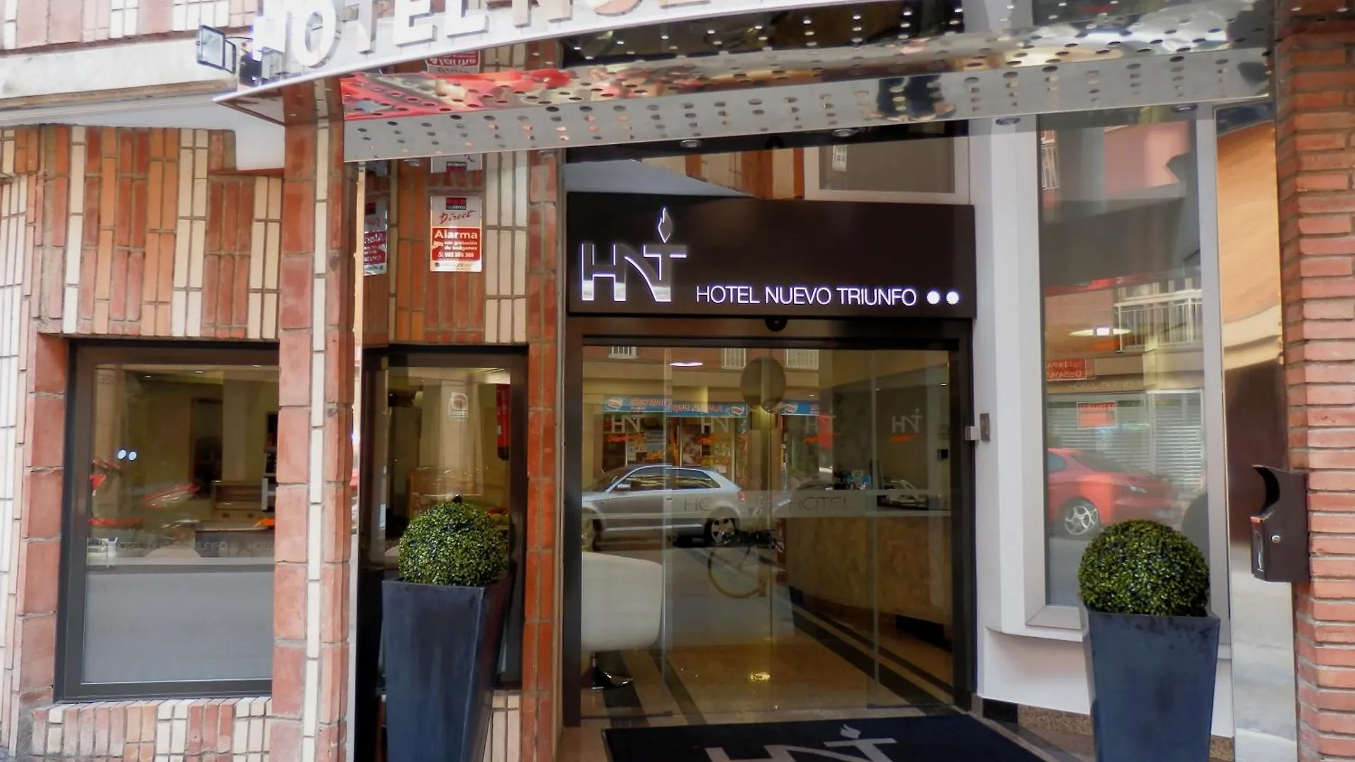 Hotel Nuevo Triunfo Барселона