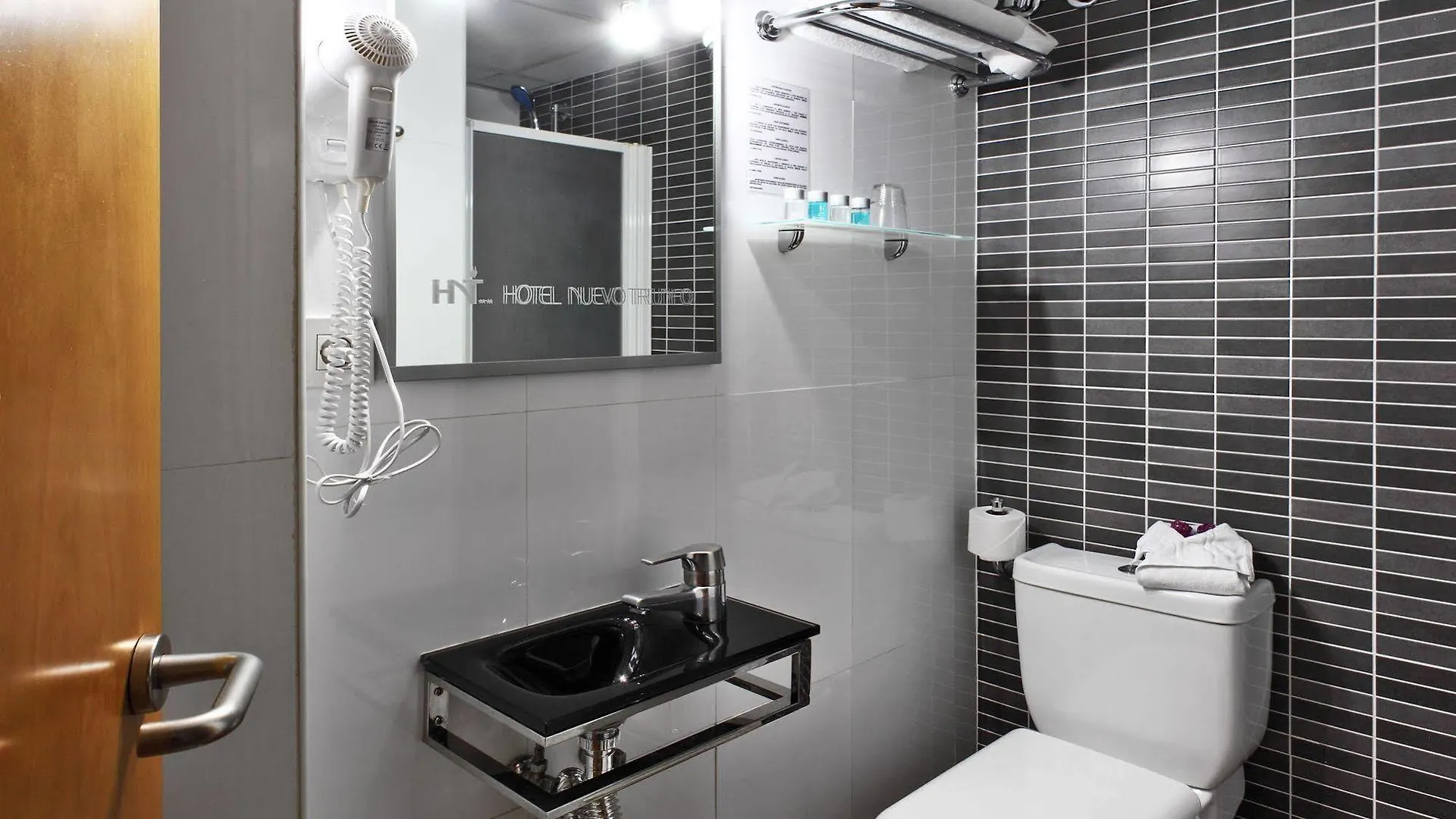 **  Hotel Nuevo Triunfo Барселона Испания